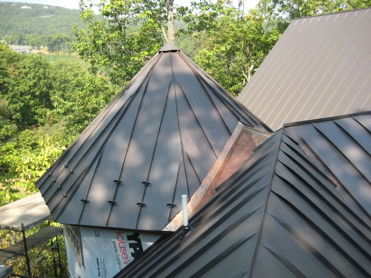 Professional Shingle Replacement & Repair by Craftsman Roofing in Valencia